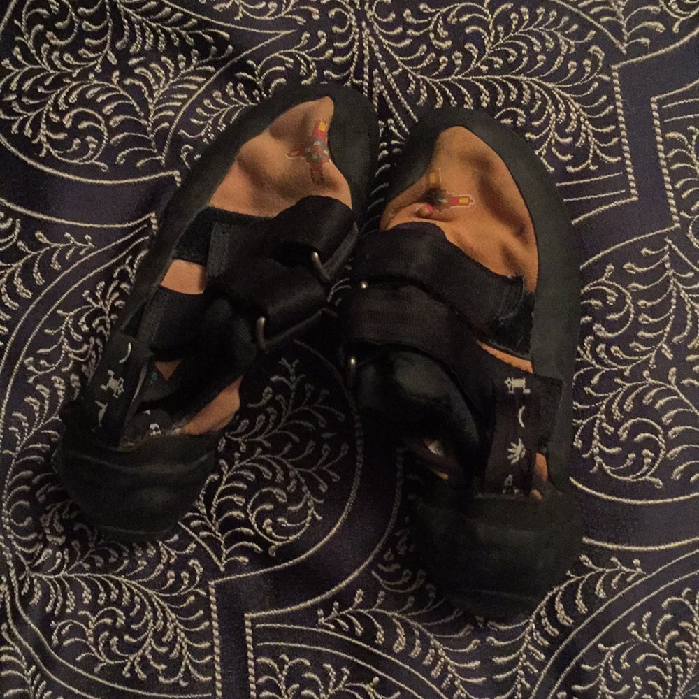 Rock climbing shoes- 5.10 Anasazi Velcro’s